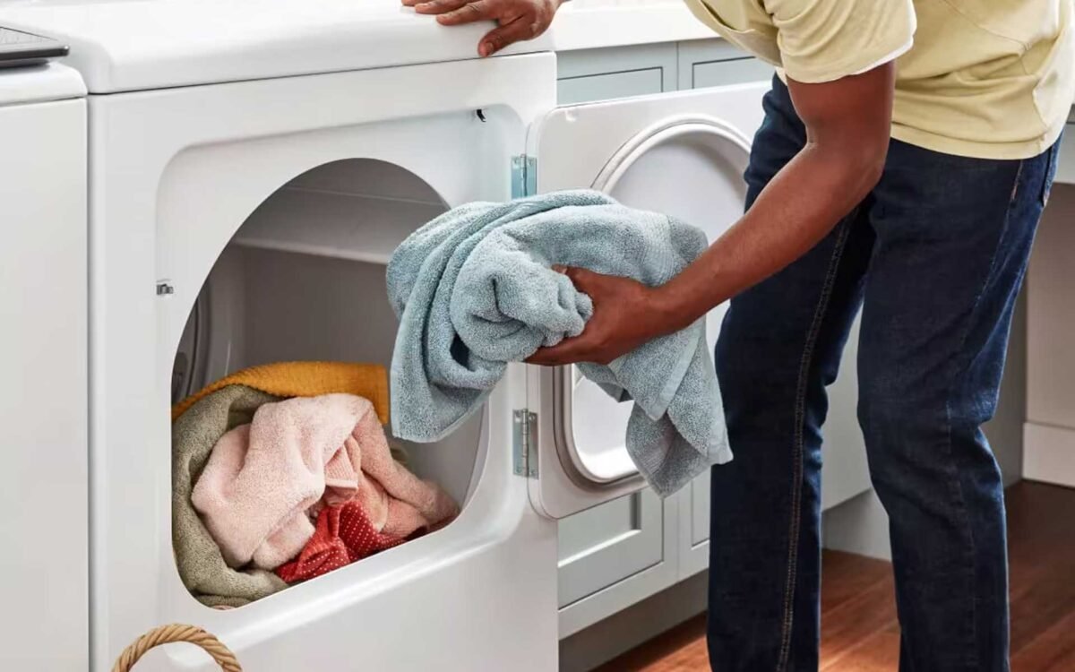 Does Rayon Shrink? A Complete Guide to Rayon Shrinkage, Stretch & Recovery