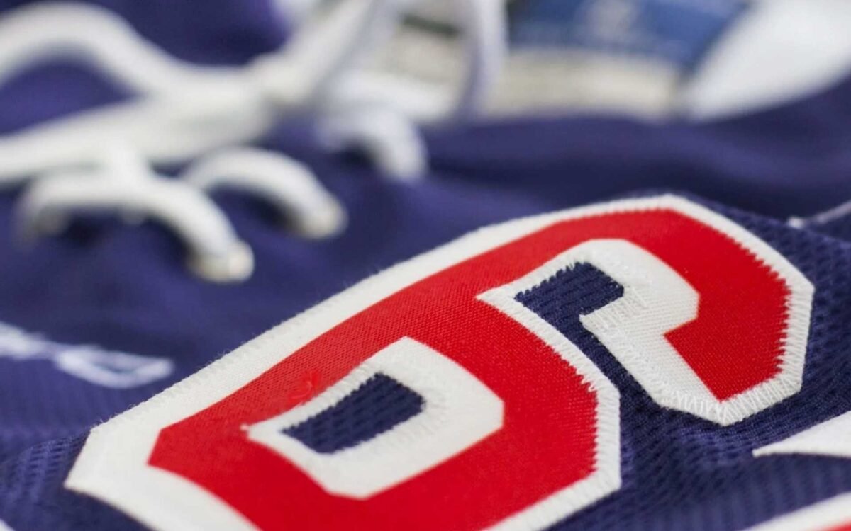 Choosing the Best Twill Fabric for Custom Embroidery Patches and Tackle Twill