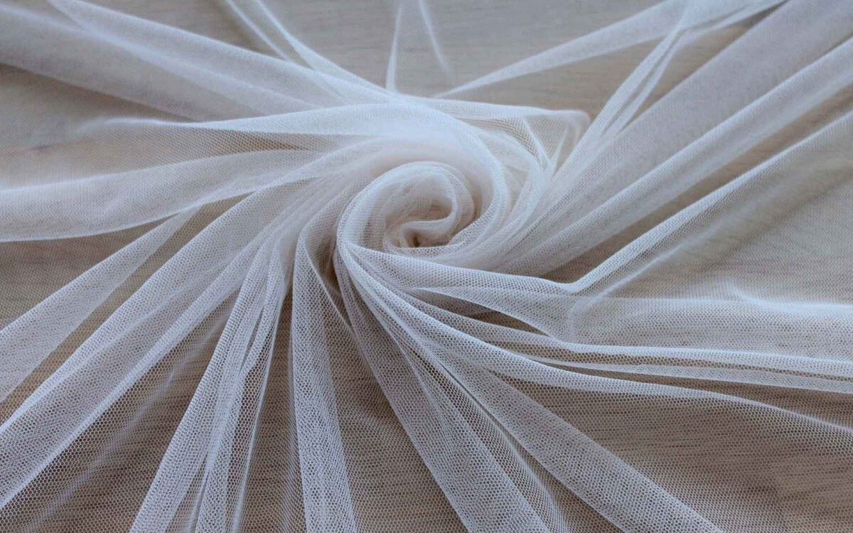 Tulle vs Tool Fabric? Everything You Need to Know About Tulle Material
