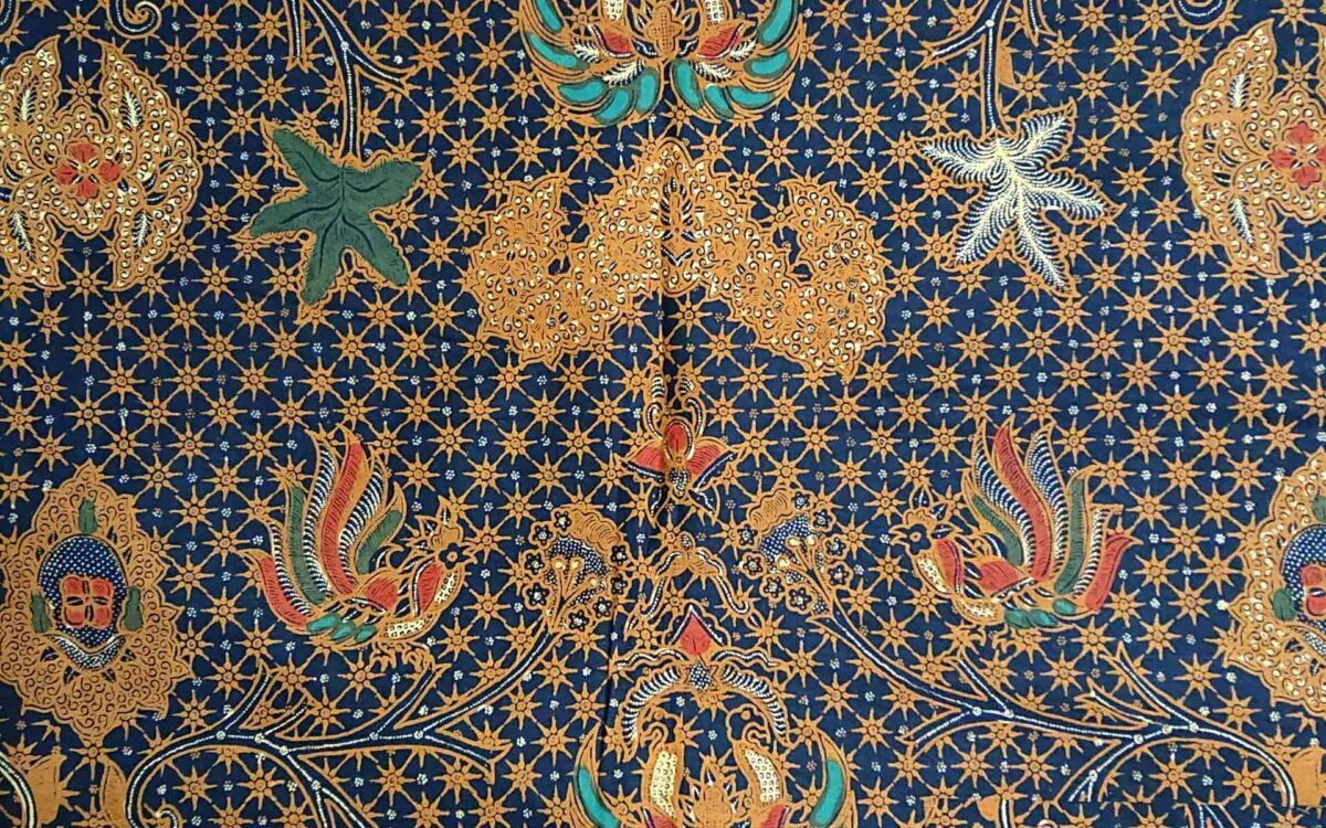 Indonesian vs. Malaysian Batik: Understanding the Unique Patterns and Traditions