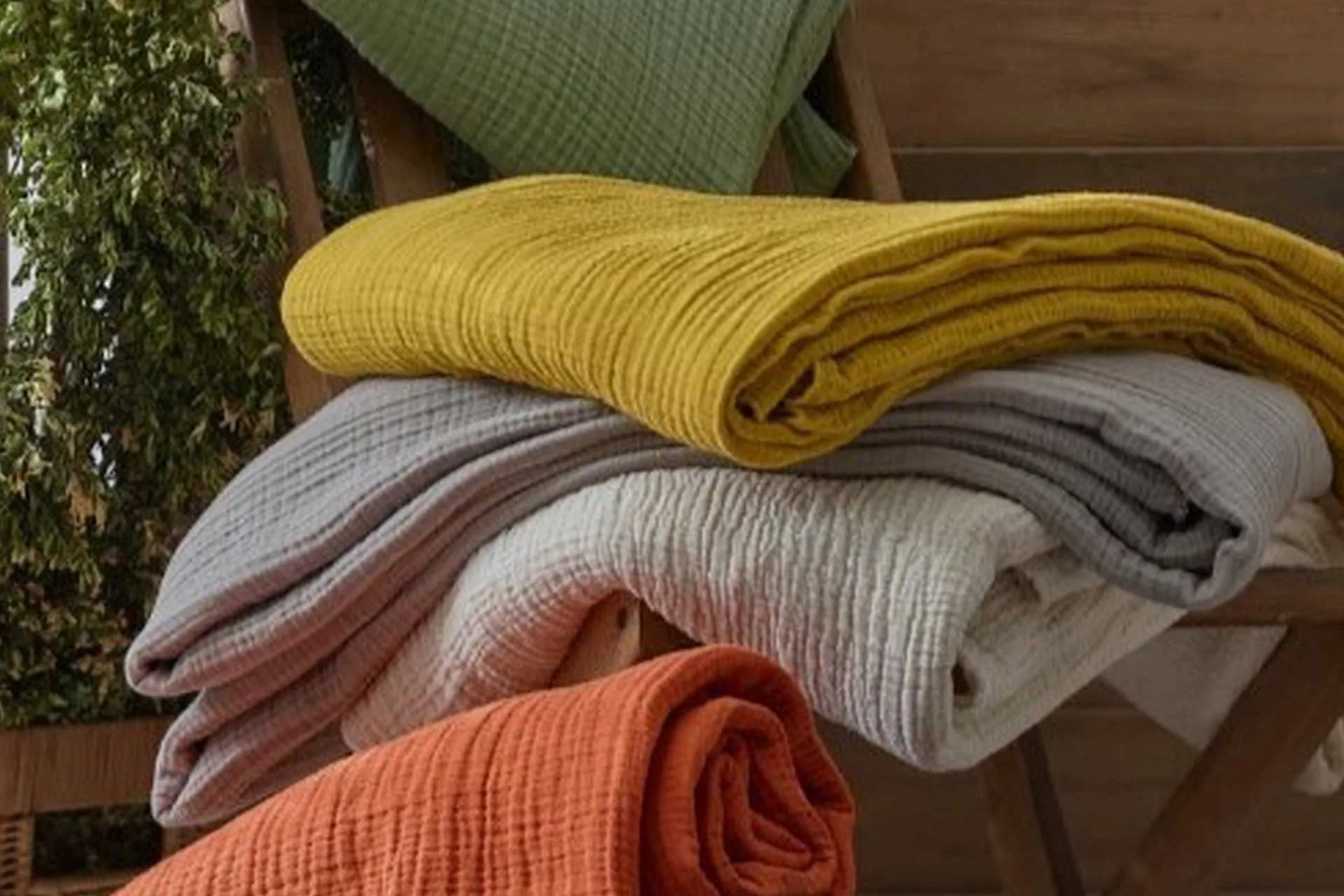 What Is Muslin Fabric? Everything You Need to Know About This Versatile Textile what is muslin