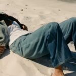 Why is Denim Blue? The Science of the "White Core" and Why Jeans Fade why is denim blue